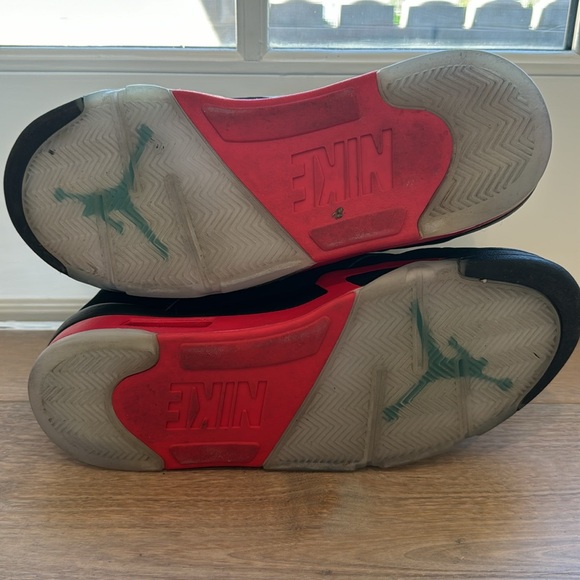Jordan 5 Retro ‘Top 3’ - Men’s Size 11 (based on OG Vintage version) - Picture 6 of 6